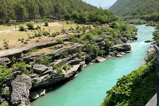 Kayaking in Vjosa River,Albania Kayak Permet,Gjirokaster (ARG) - What happens during the three-hour river run