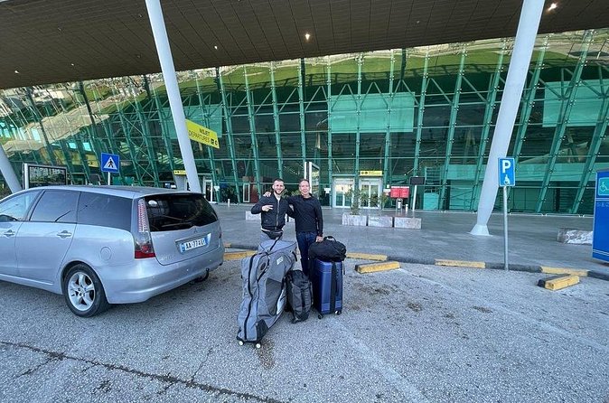 Private Transfers from Tirana International Airport to Sarandë - What the driver and service style are like