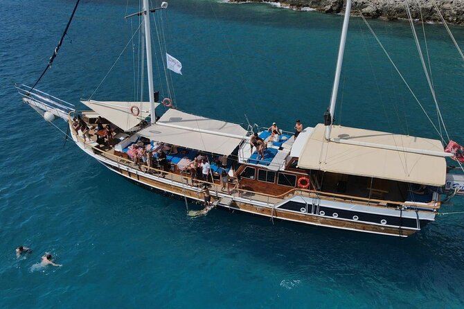 Saranda Prince Ennio-Daily Yacht Tour - What the onboard setup adds to the value