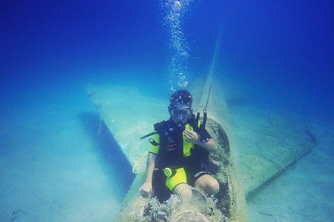 Scuba Diving in MIG-21 wreck - Who should book this experience?
