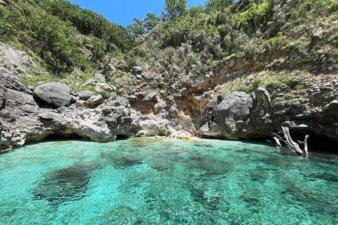 Speed Boat Tour to National Park and Grama Bay - Dafina Bay and the Blue Cave