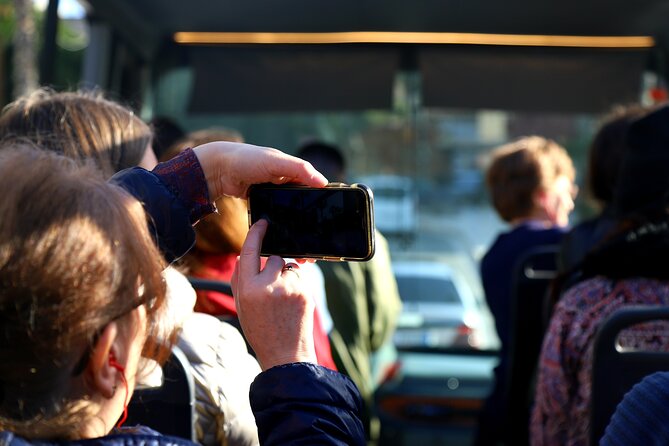 Tirana City Tour by Open Bus Albania - Audio commentary and the guide’s role