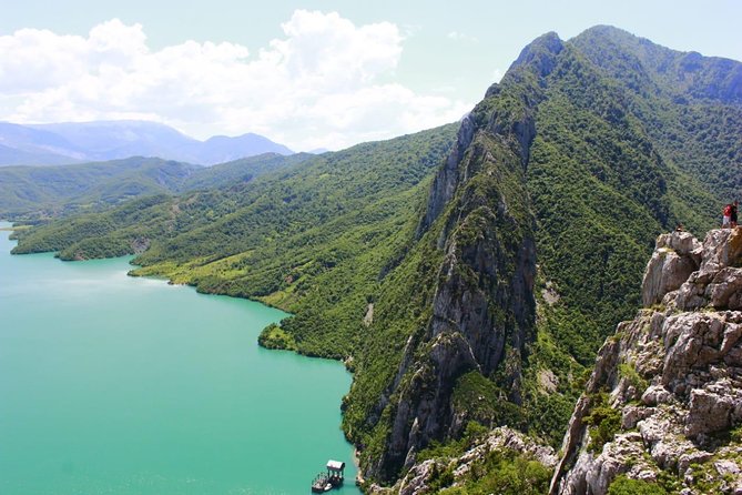 Tirana Walking Tour and Bovilla Lake (3-6 Pax) - What the guide adds to the day