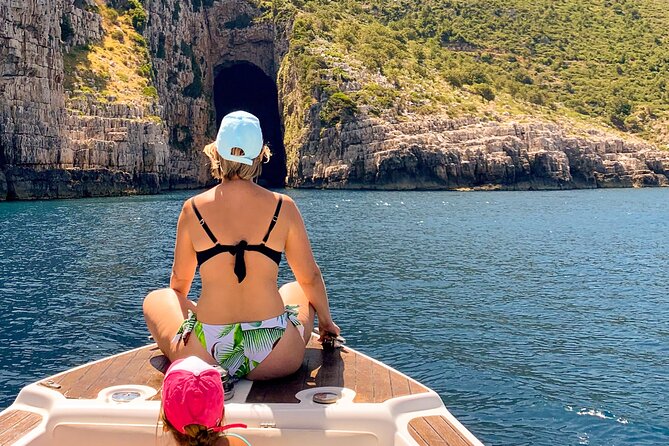 Vlore Speedboat Tour to Haxhi Ali Cave - St. Koli Bay, or Gjiri i Shën Vasilit