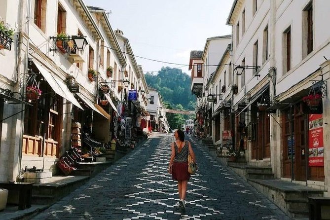 Walking Tour Baazar – The Argjiro Castle – Zekate house - The price, group size, and overall value