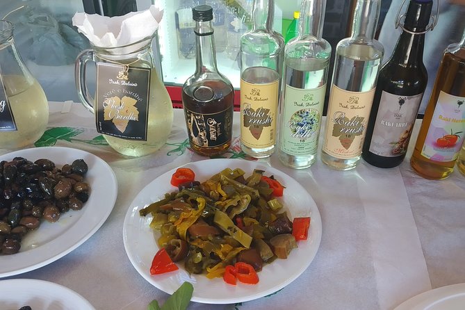 Wine and Raki tasting tour - What makes the Isak canteen more than a tasting room